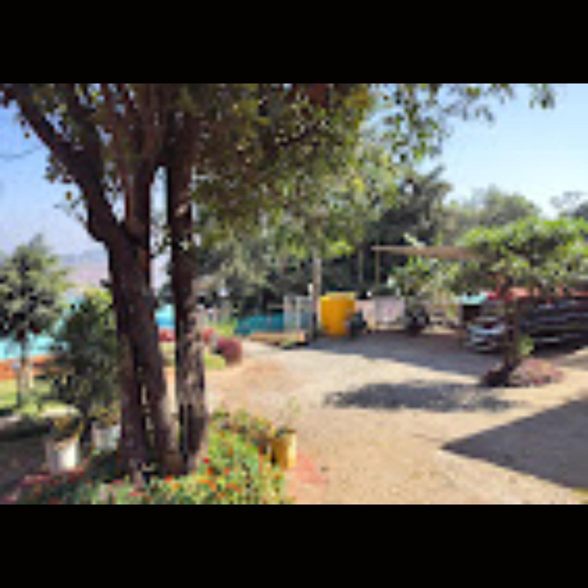 Strawberry County Hotel พันช์กานี ภายนอก รูปภาพ